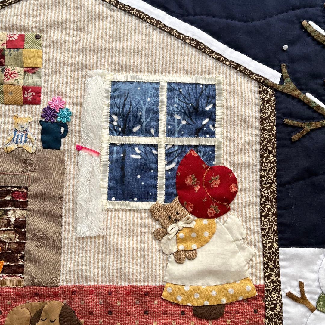 パッチワークタペストリー スーちゃん キルト - メルカリ