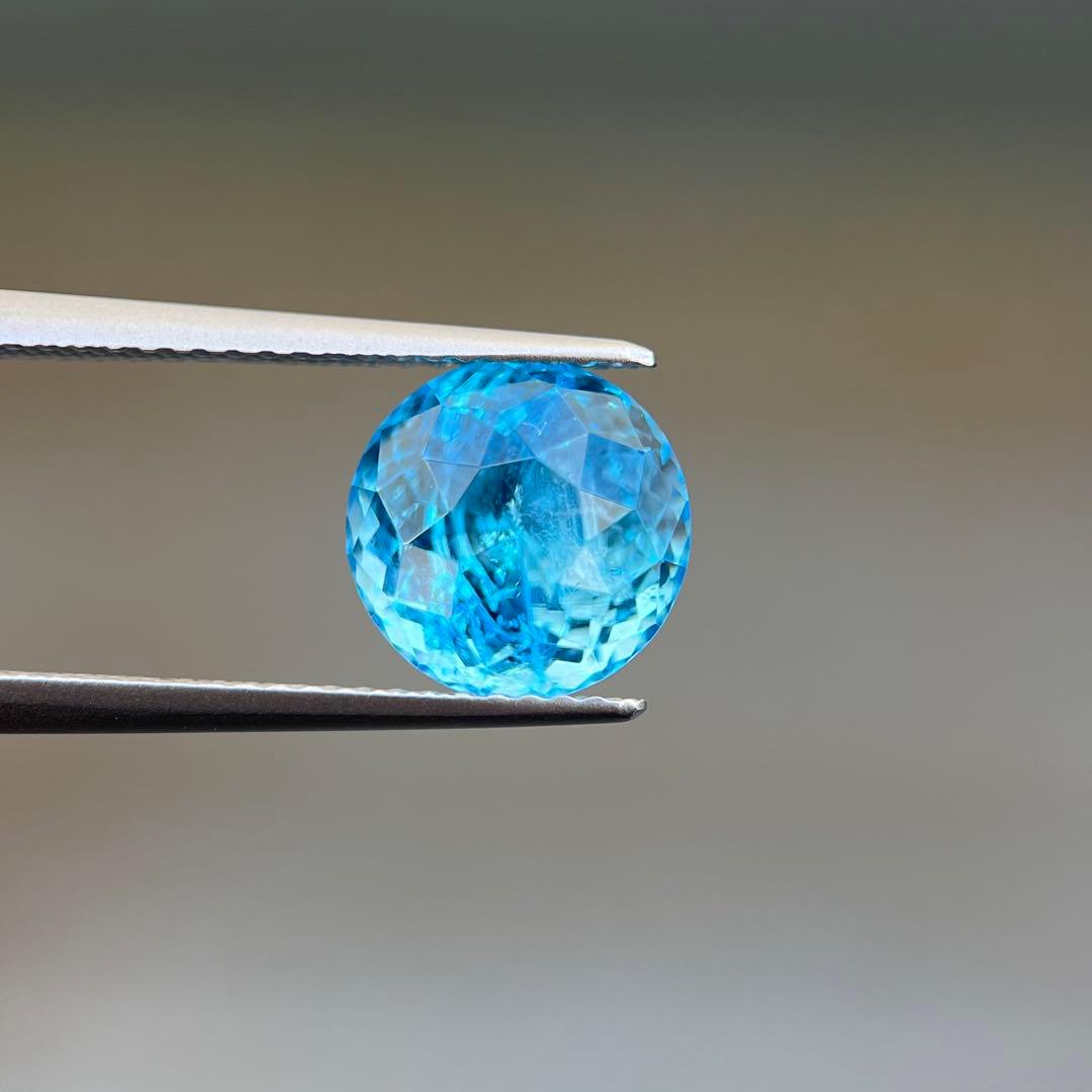 天然スイスブルートパーズルース