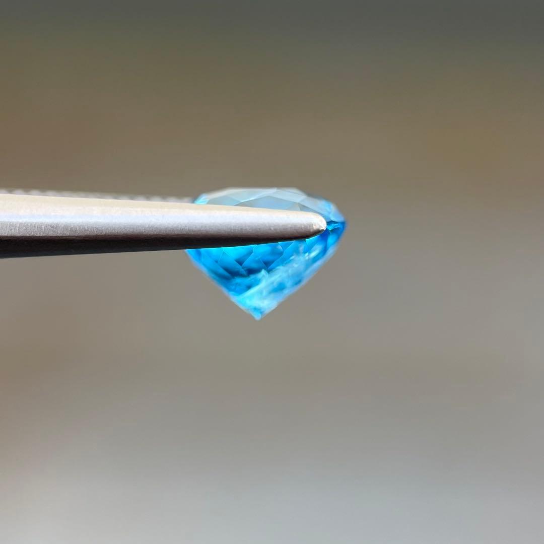 天然スイスブルートパーズルース