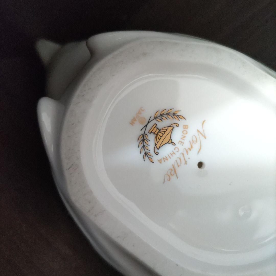 Noritake　ノリタケ　置物　フィギュリン　雄鶏　雌鶏　鶏　にわとり