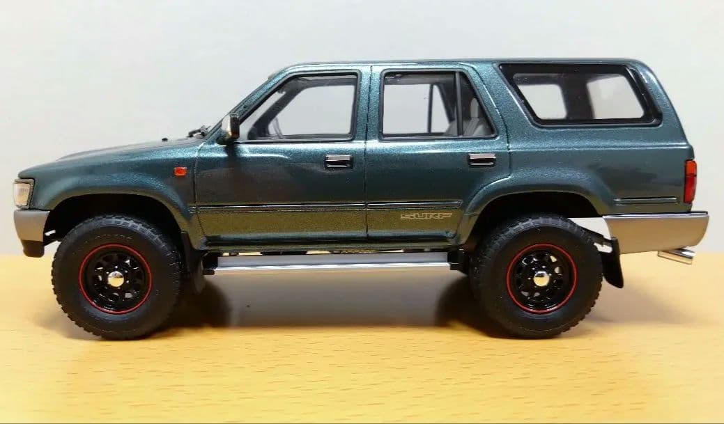 アオシマ 1/24 トヨタ・ハイラックスサーフ プラモデル完成品 - メルカリ