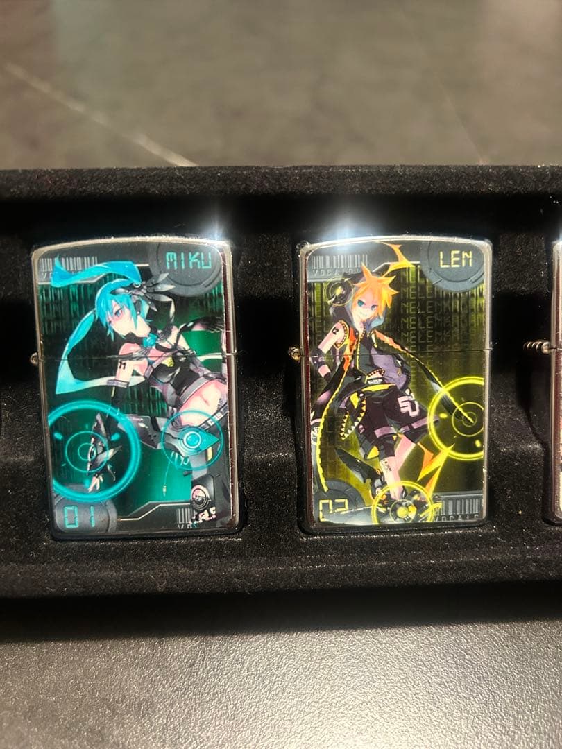 【非売品】VOCALOIDzippoライター/初音ミク・鏡音リンレン・ルカ・IA