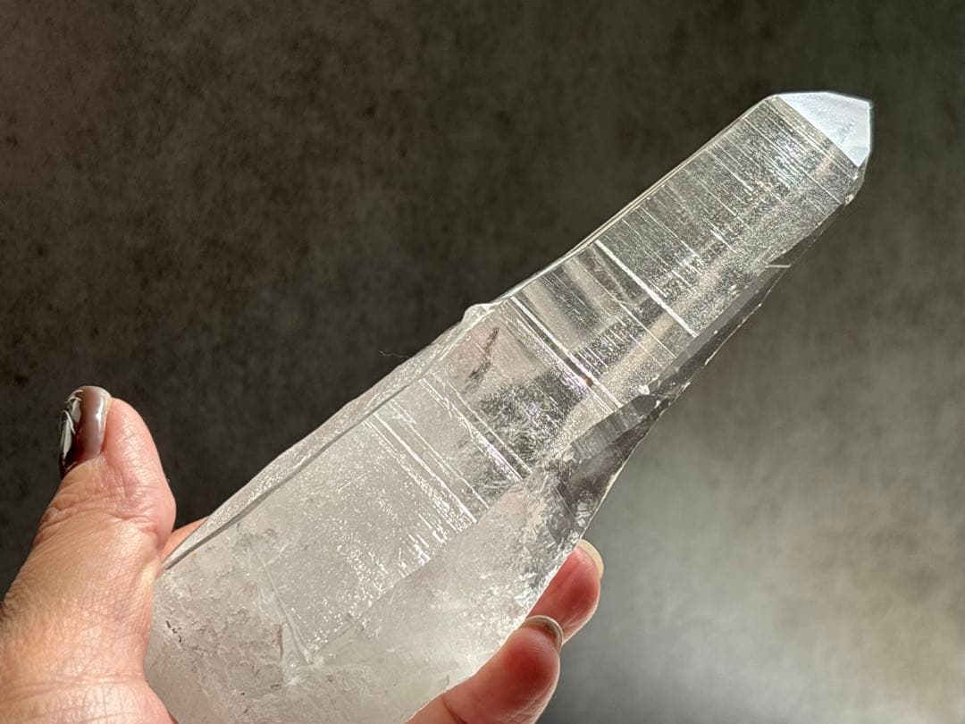 《レムリアンシード＊大型ポイント×クォーツイン・虹入り》