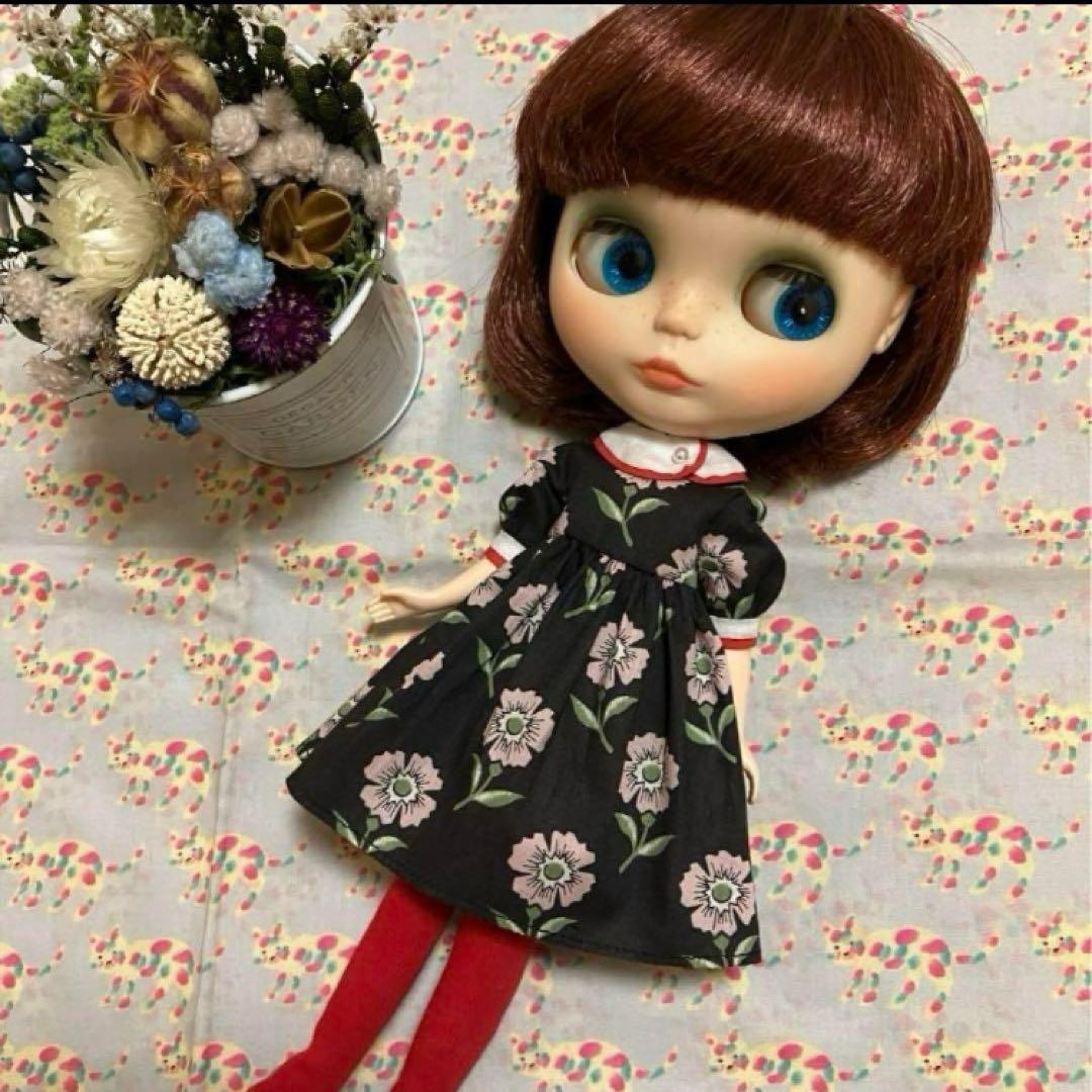 みどり　レトロ重ね襟ワンピース　リカちゃん　ブライス