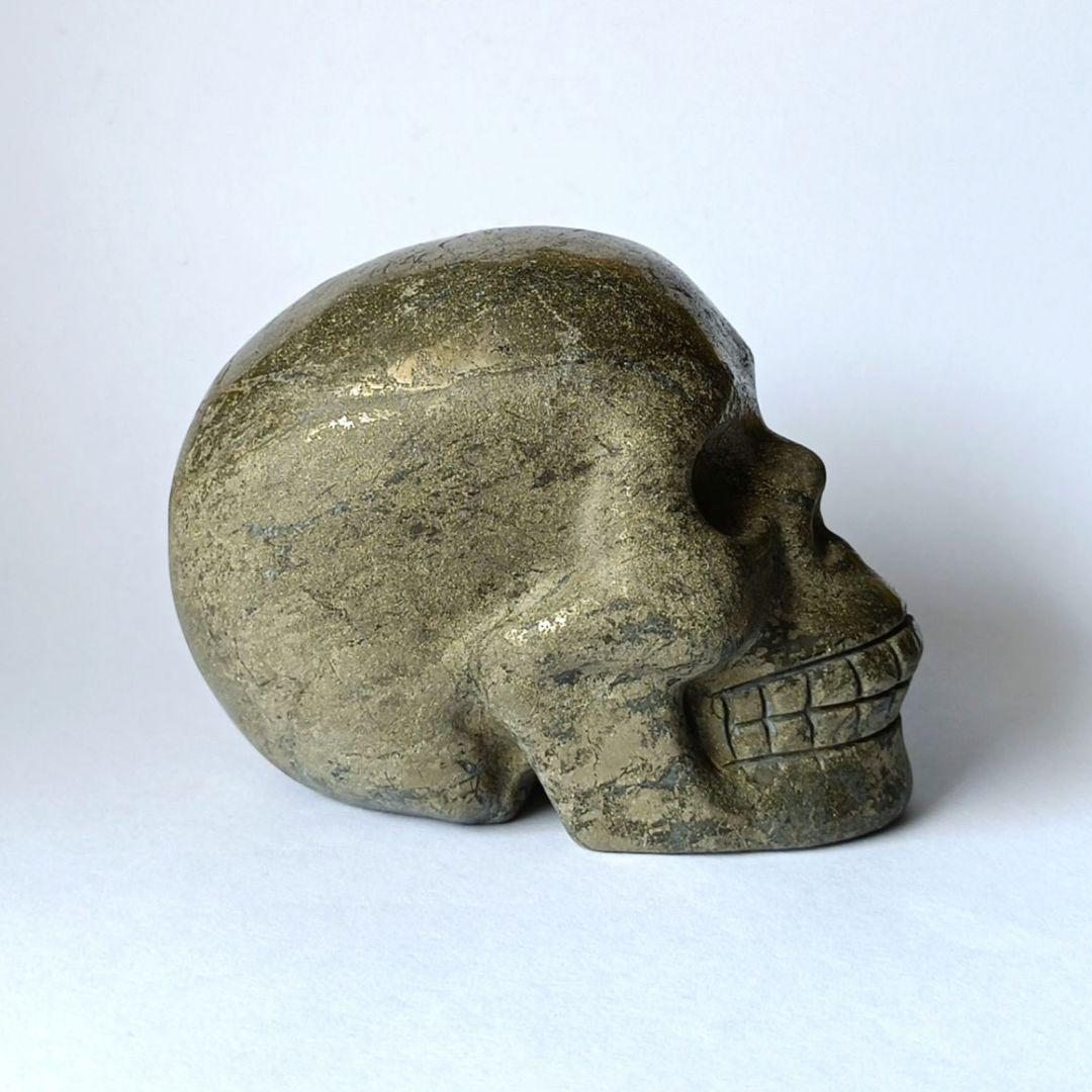 スカル　990g　パイライト　黄鉄鉱　骸骨　髑髏　ドクロ　天然石　置物