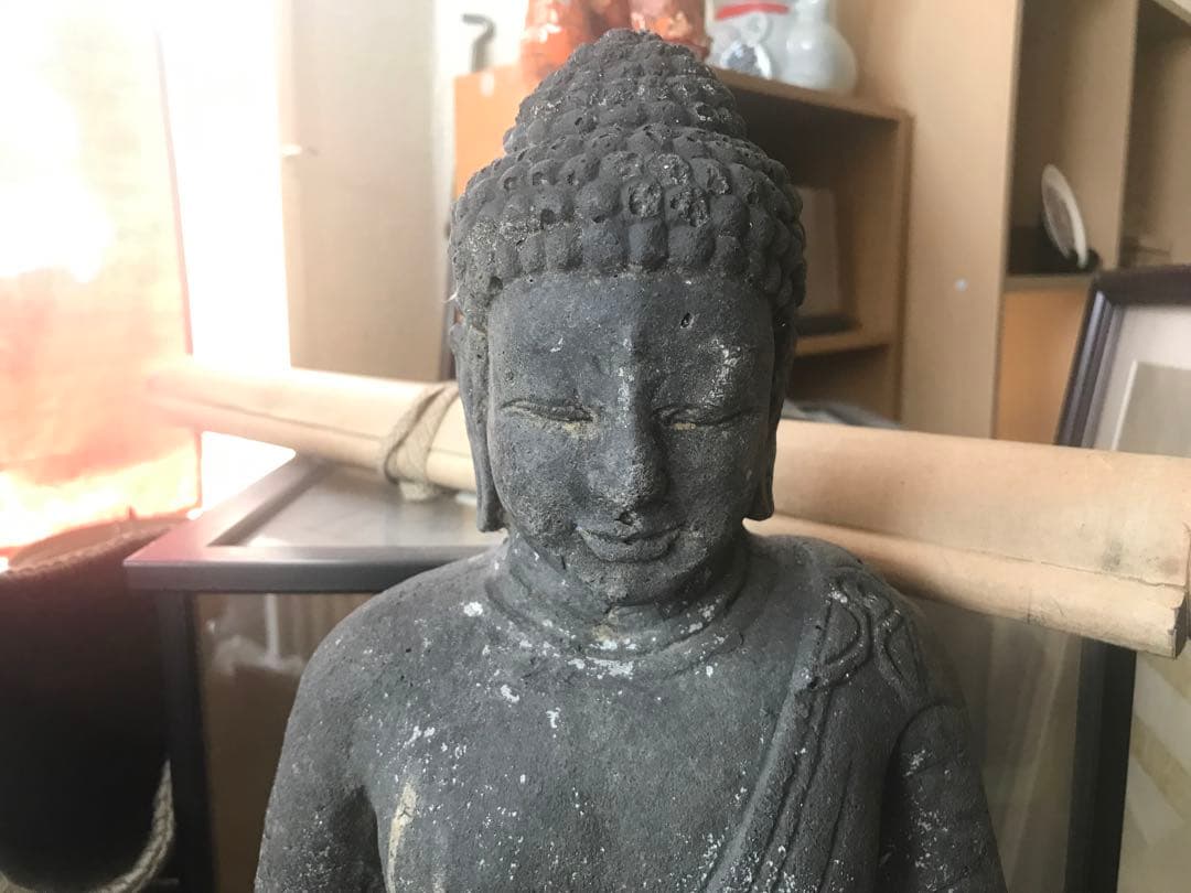 仏像　石　释迦如来