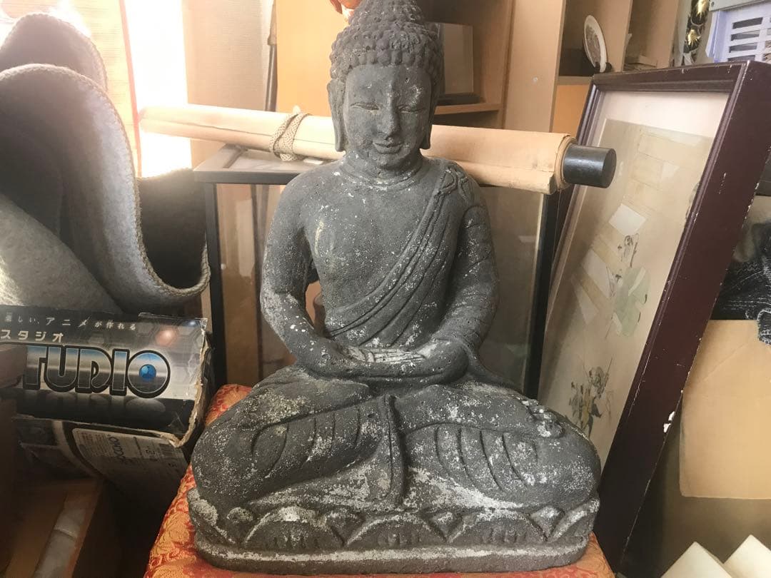 仏像　石　释迦如来