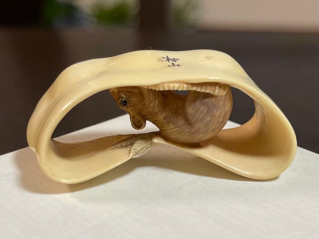 『ネズミ』 根付 　　（提げ物 /緒締め /帯留め /Netsuke）