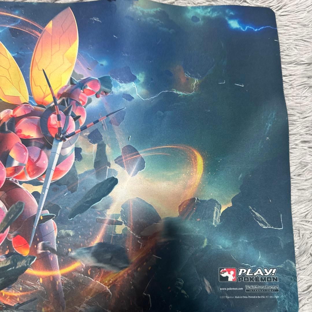 マッシブーン　プレイマット　海外　ポケカ