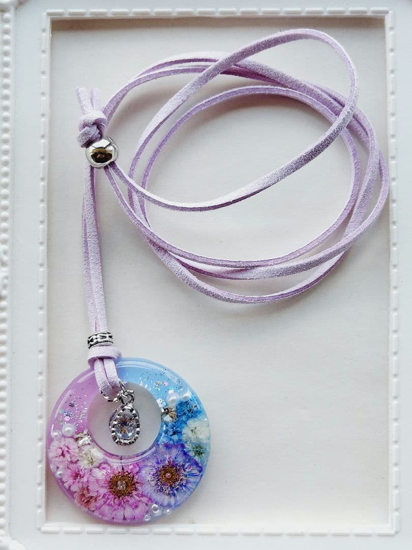 【1708】レジン　マトリカリア　ネックレス　ペンダント　ハンドメイド