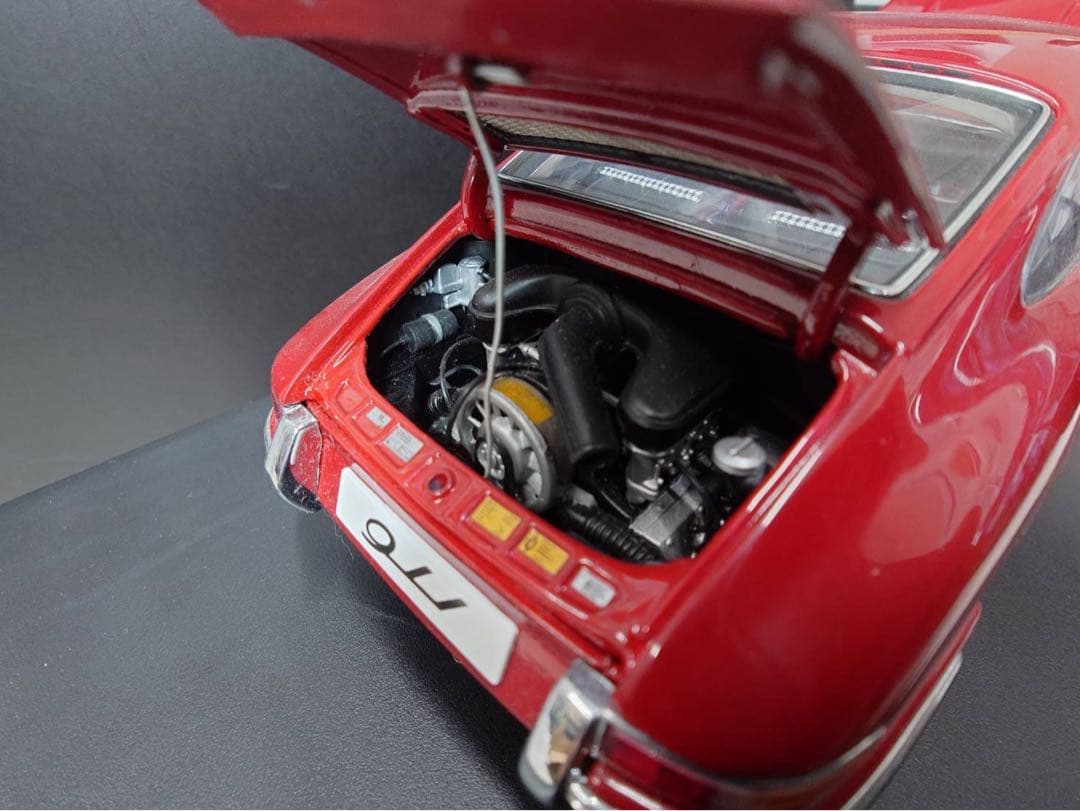 オートアート1/18　ミニカー ポルシェ911　ナロー　1964 レッド　RED