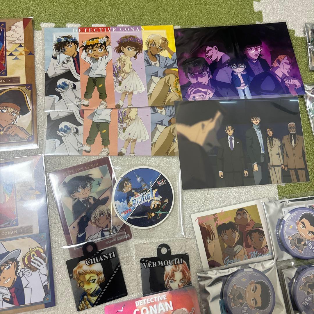 名探偵コナン 缶バッジ ポストカードセット まとめ売り - メルカリ