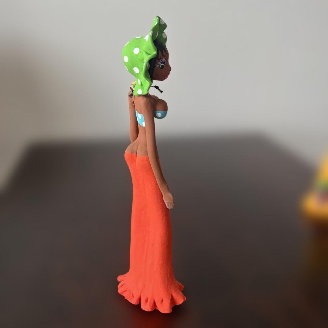 ハンドペイント　陶器　人形　インテリア　エキゾチック　ベネゼイラ