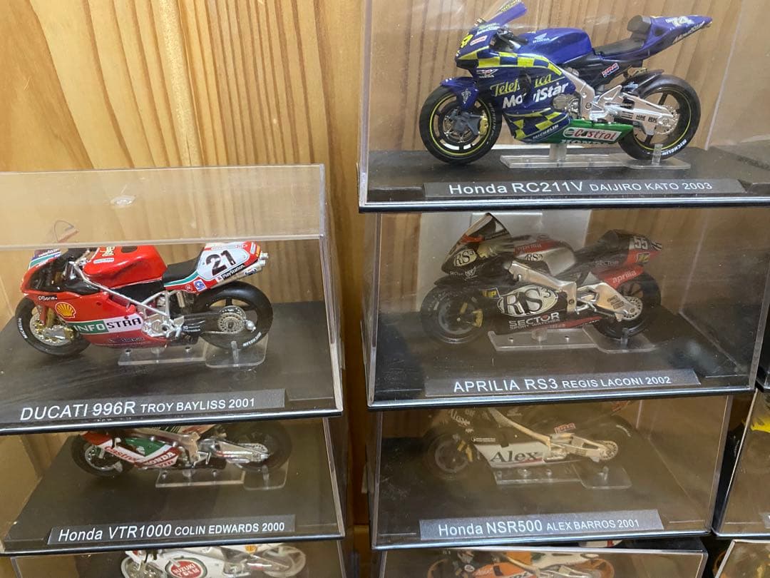 デアゴスティーニ　チャンピオンバイクコレクション