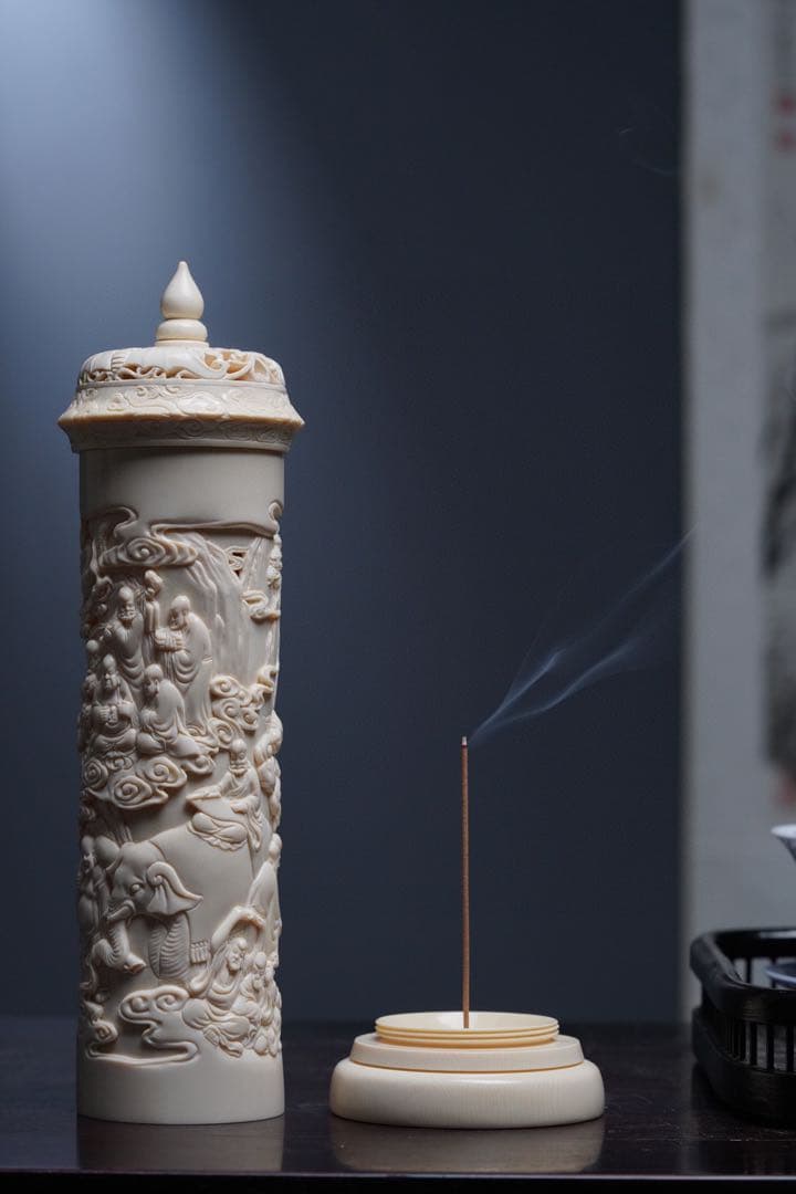 天然マンモス牙精巧な手作り彫刻十八羅漢 香筒