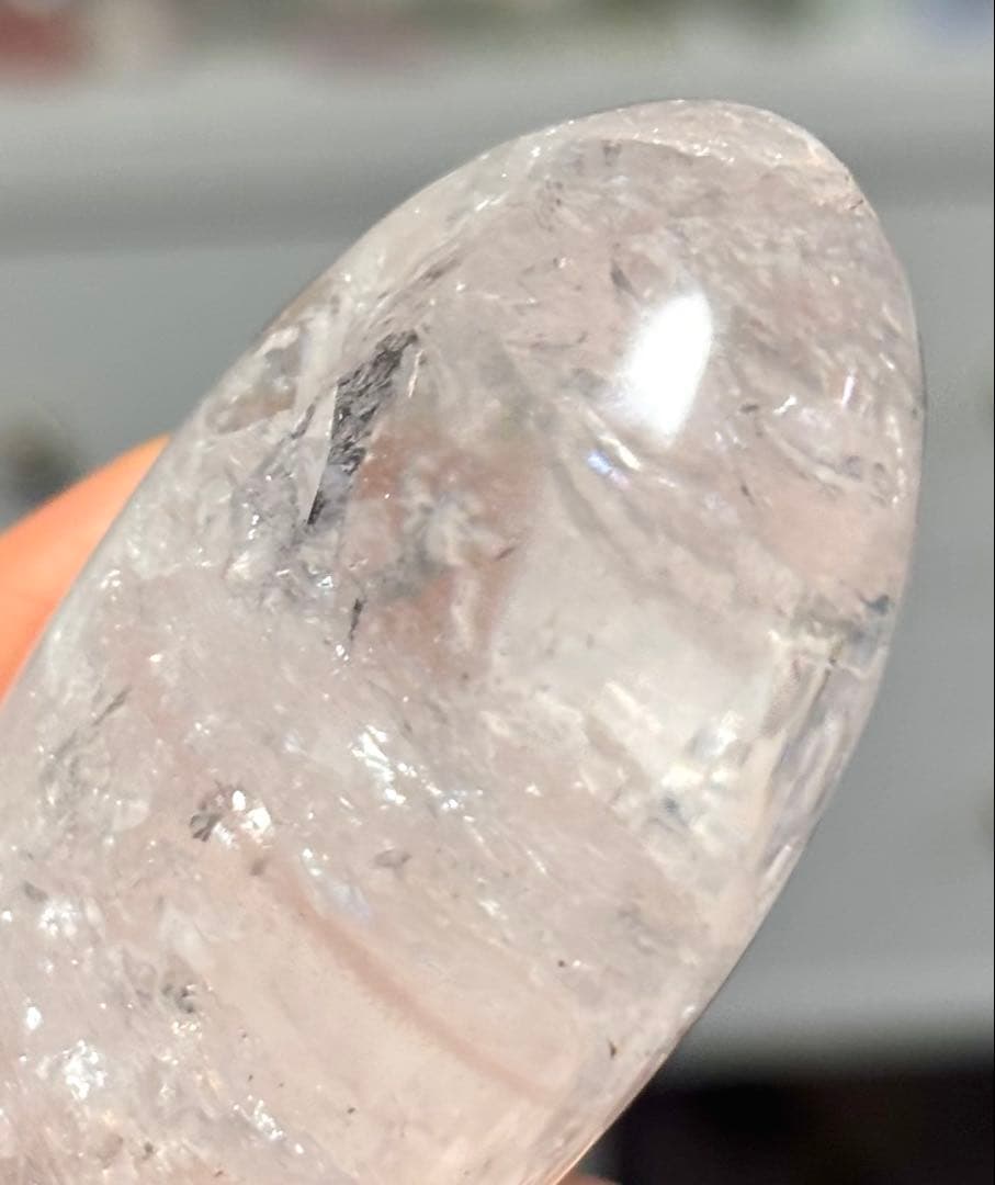 1点再入荷　高品質　ピンククォーツ　ピンクアゼツライト　大きめぷっくりパーム　虹