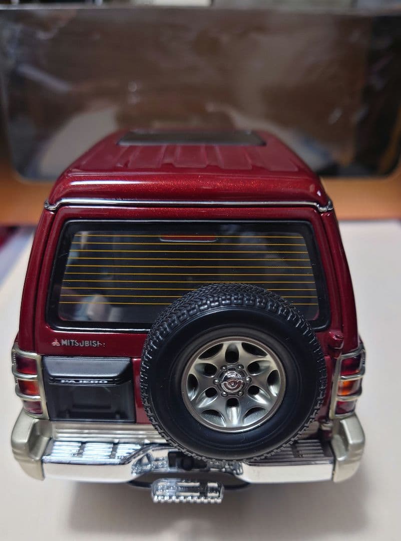 オートアート 1/18 パジェロ 赤 サンルーフ付き - メルカリ