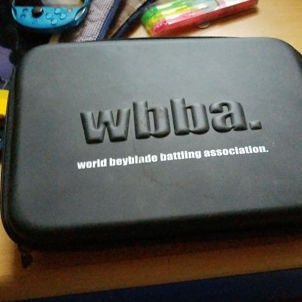 ベイブレード詰め合わせバック型ケース付き