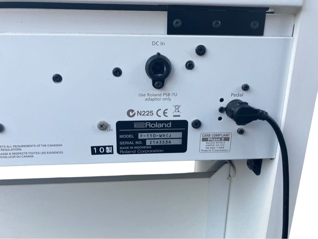 美品】ローランド 電子ピアノ F-110-WHCJ 2010年製 ホワイト 白 - メルカリ