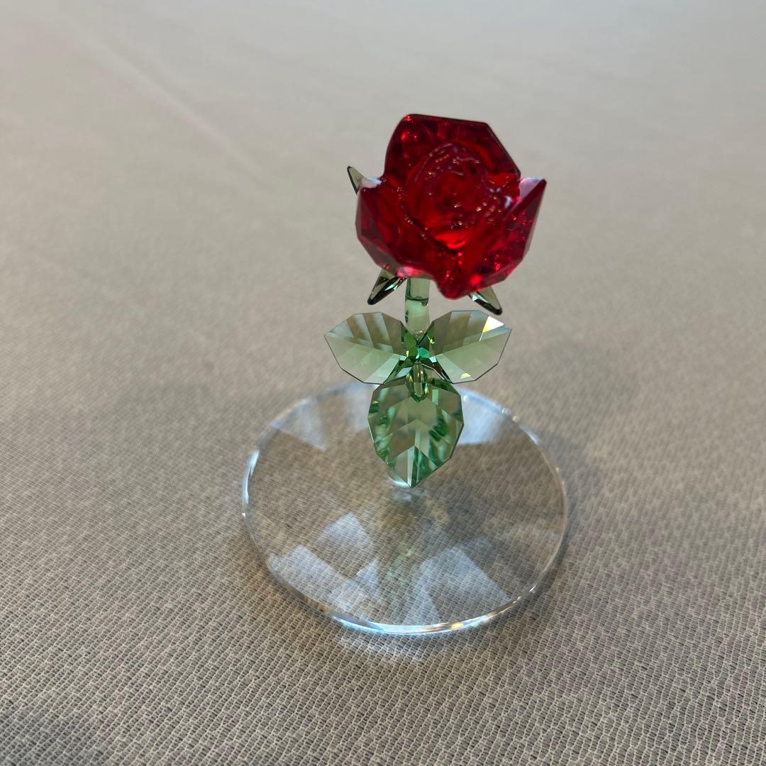 acco スワロスキー　美女と野獣　魔法の薔薇