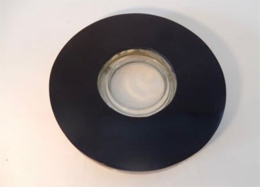 2509.ART作品　灰皿★釘がデザイン★ギャラリーで購入