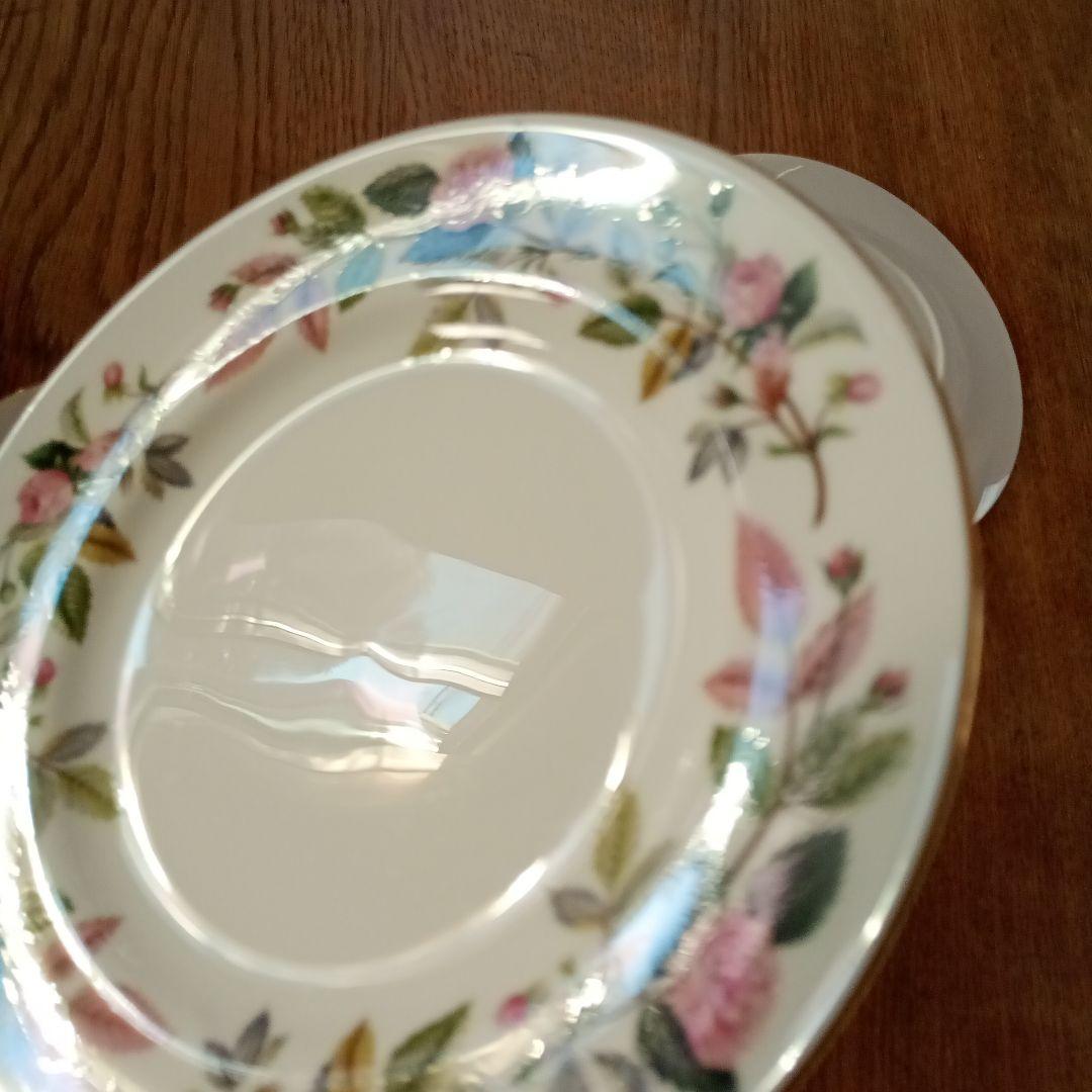 ウェッジウッド　ハザウェイローズ　トリオ　20.5cm　★おまけ15.5cm★