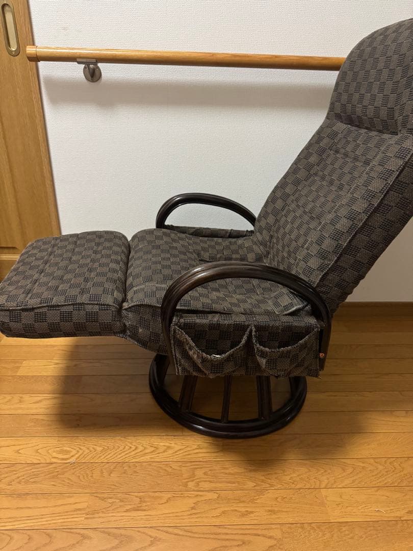 リクライニングチェア　オットマン付き　360度回転