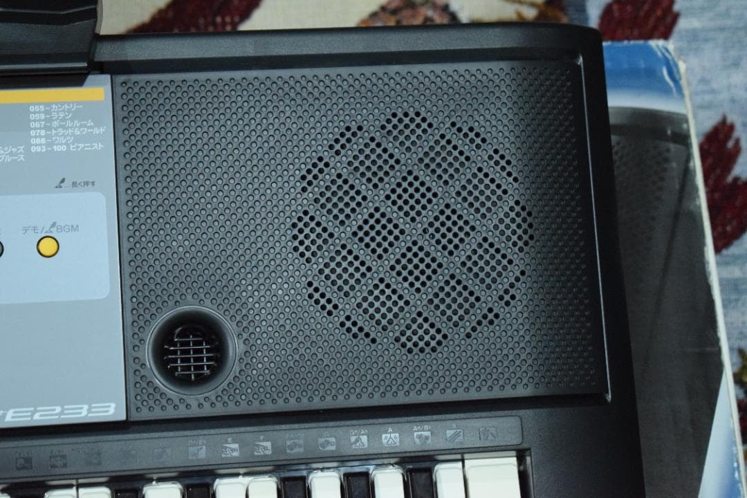 YAMAHA 電子キーボード PSR-E233 動作OK！