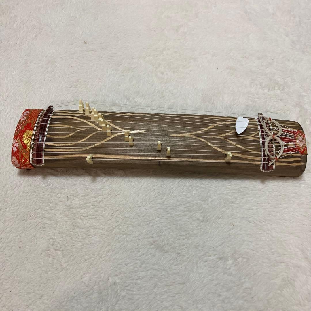 13弦　ミニ琴セット　楽譜付き　短琴　ミニチュア　置物
