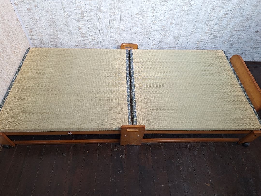 直接引取り限定 兵庫県加東市　中居木工　折りたたみベッド　畳