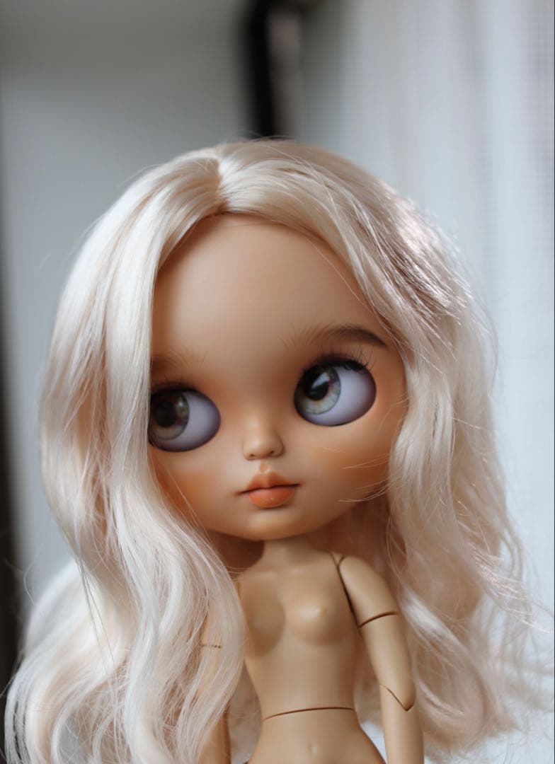 アイシードールカスタム　アイシードール　人形　ネオンブライス　カスタム