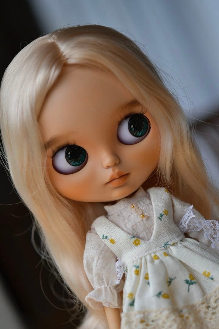 アイシードールカスタム　アイシードール　人形　ネオンブライス　カスタム