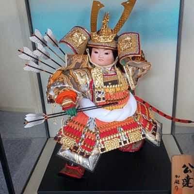 五月人形大将飾り　公達  加越作
ガラスケース入り