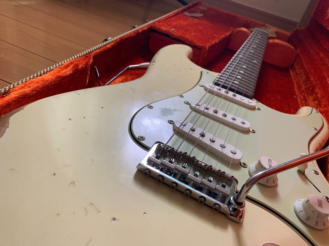 J.W.Black ストラトキャスター ヴィンテージホワイト