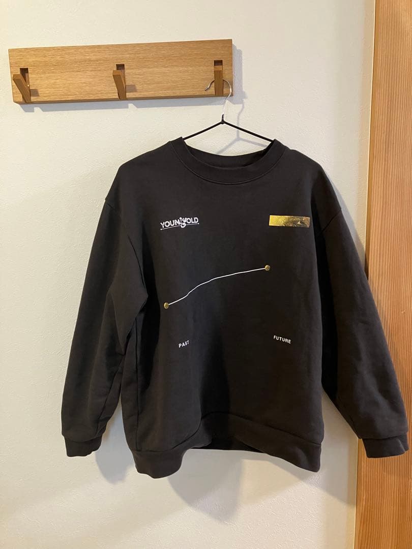 SixTONES YOUNG OLD トレーナー - メルカリ