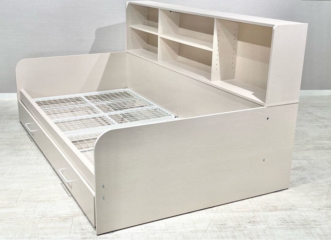 131608 ベッドフレーム［S］(ニトリ)