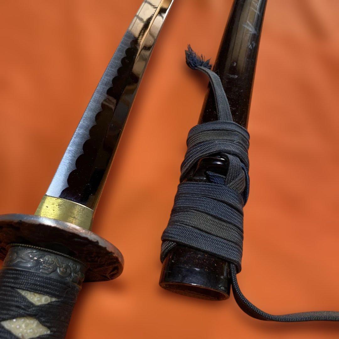 上級模造刀 黒柄 獅子彫丸鍔 濃赤茶呂鞘