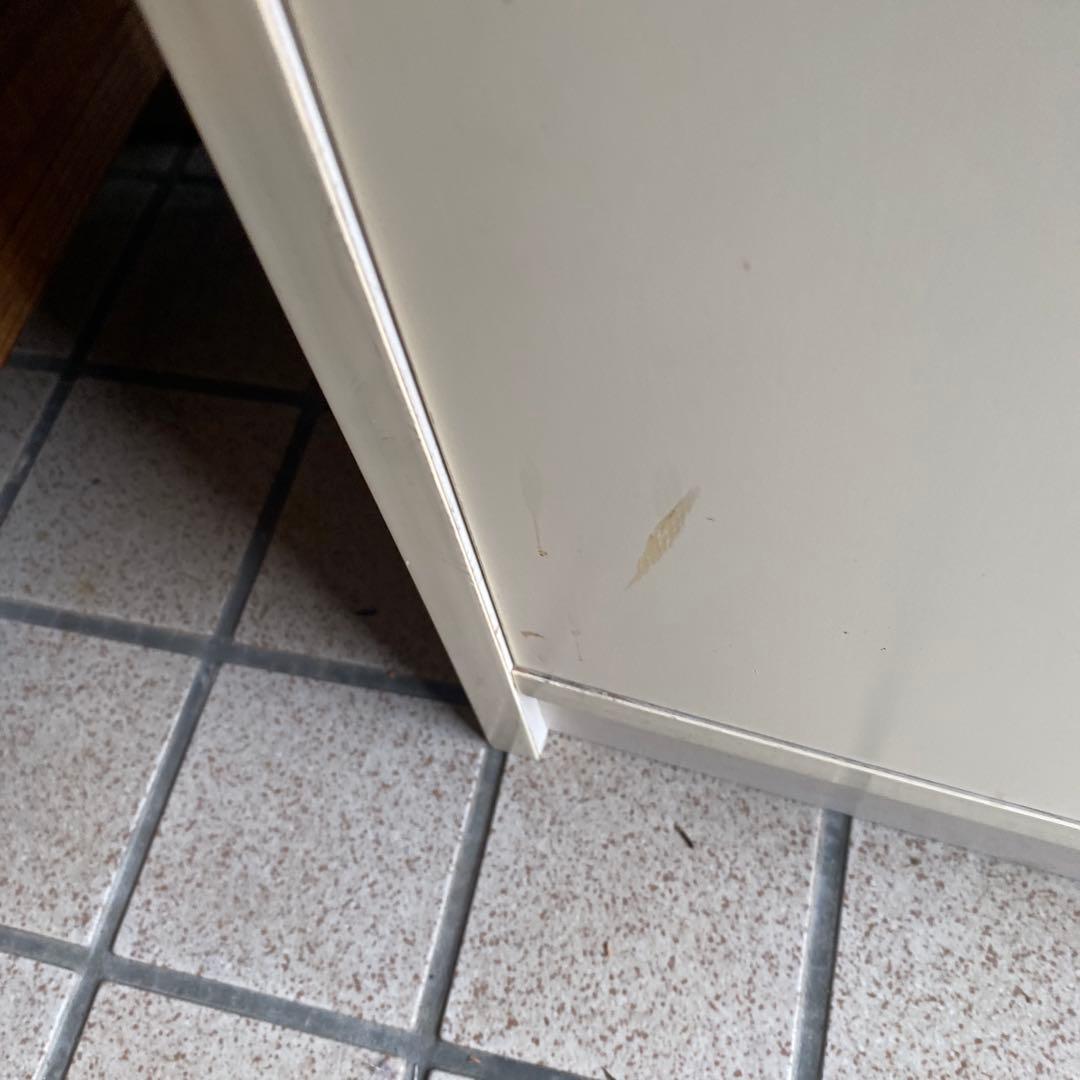 昭和レトロポップ　棚　キャビネット　ホワイト　白　パープル　オレンジ　チェック