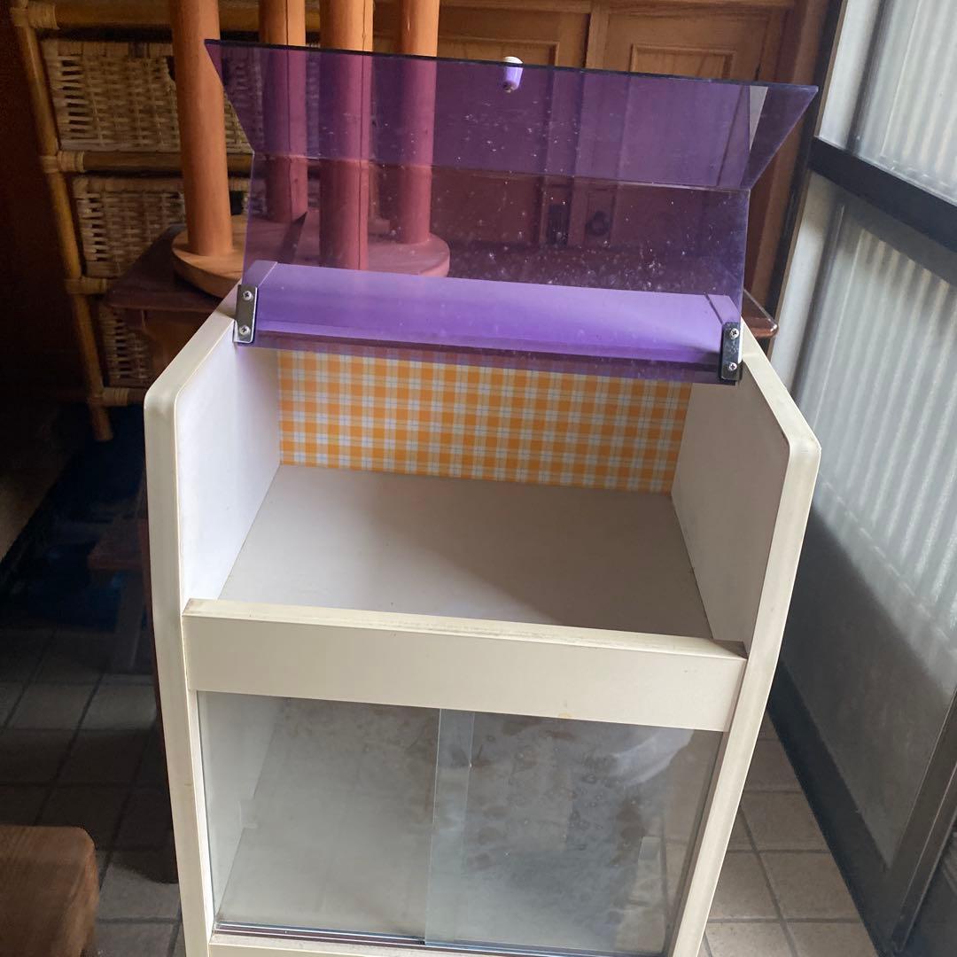 昭和レトロポップ　棚　キャビネット　ホワイト　白　パープル　オレンジ　チェック