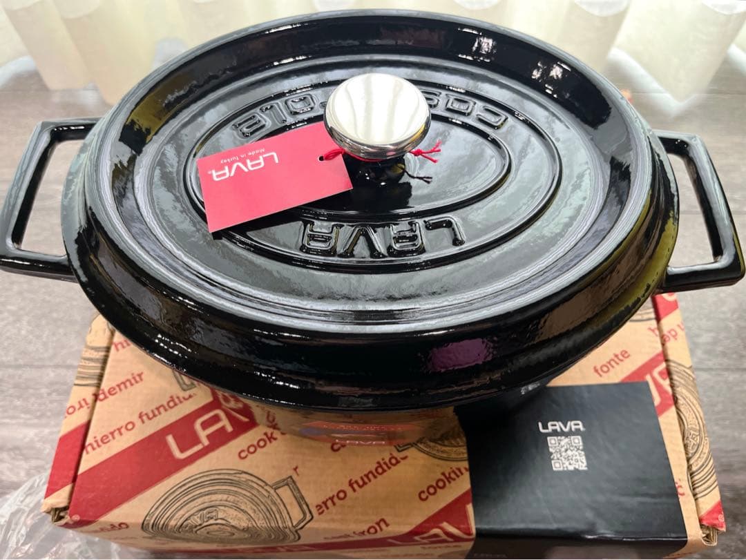 LAVA ラヴァ オーバルキャセロール シャイニーブラック25cm - メルカリ
