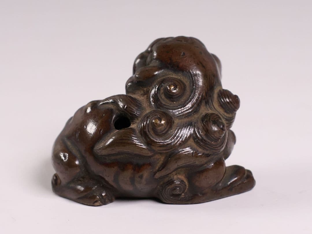 古銅 獅子 置物 5cm 71.4g 木箱入り 時代 金工 根付？【MB109】