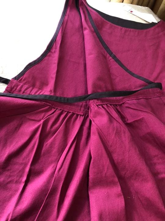 新品未使用　エプロン　ルームウェア　ホームウェア　チュニック　ワンピ　ジャンパー