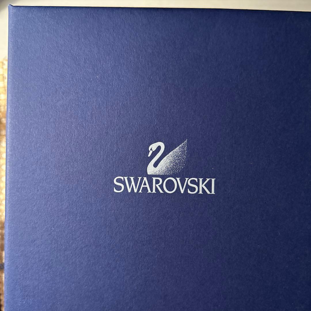 新品限定品　スワロフスキー　くまのプーさん