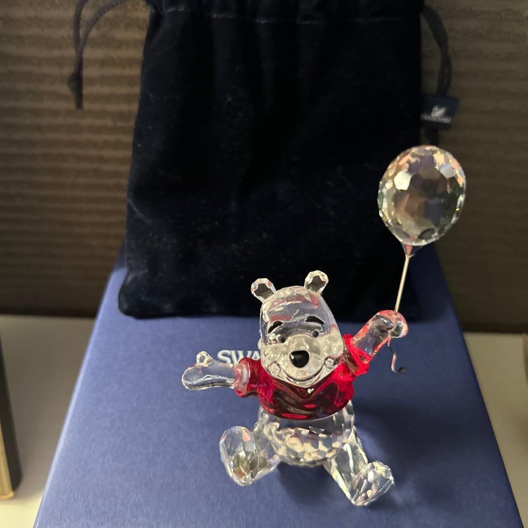 新品限定品　スワロフスキー　くまのプーさん