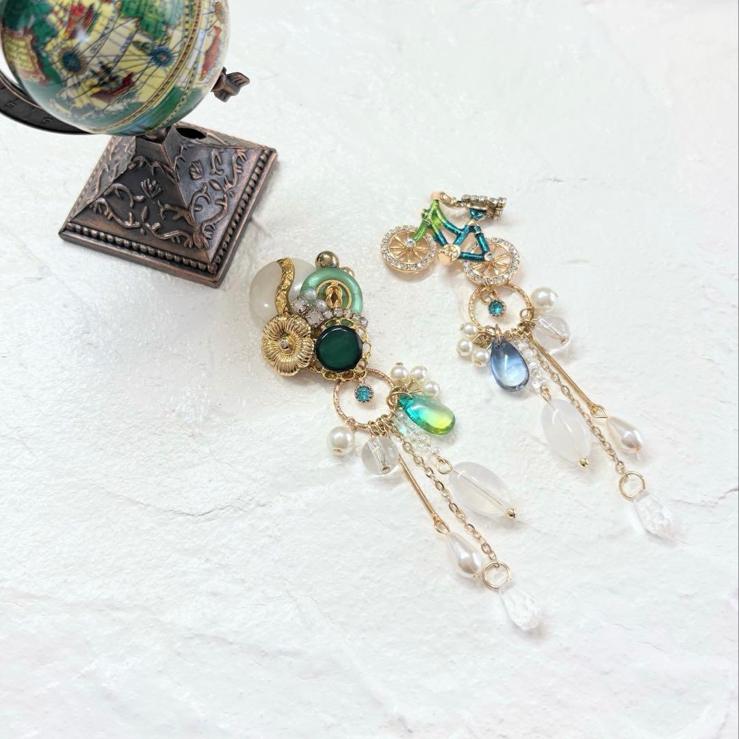 139 ブローチシリーズ　美しい色味の自転車　ハンドメイド　ピアス