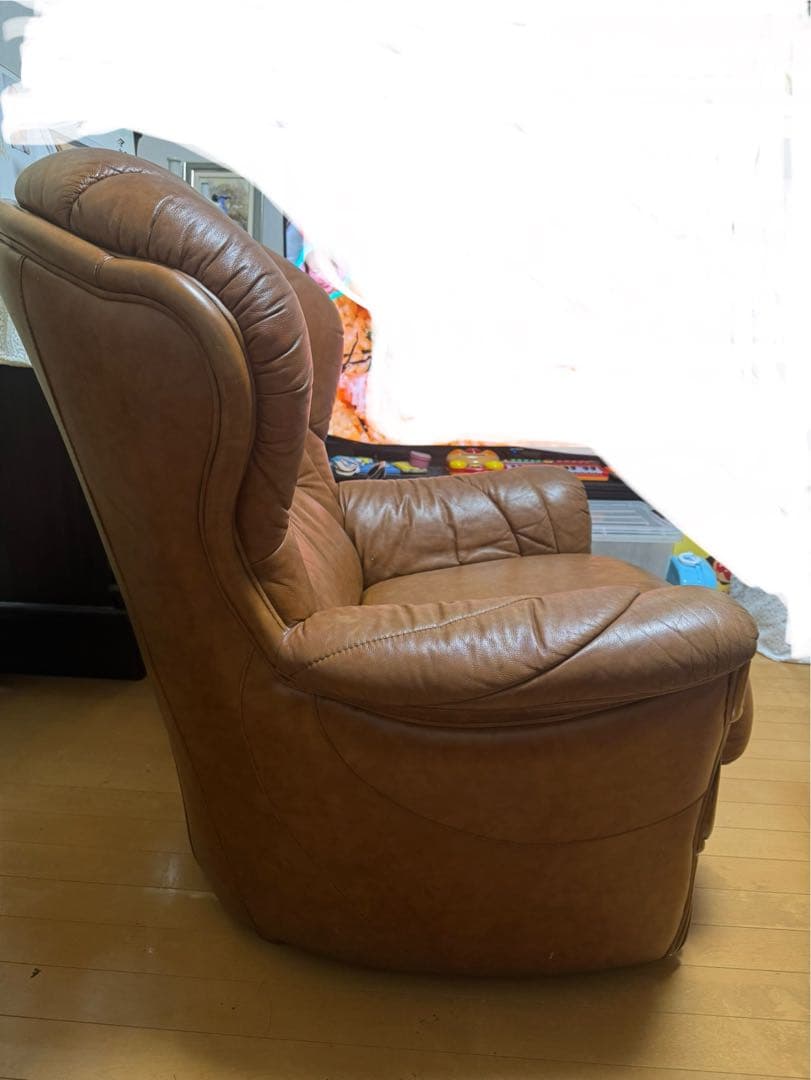 ブラウンレザー高背もたれ1人掛けソファ