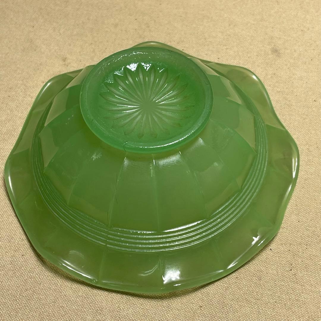 MR-182A昭和初期頃 ウランガラス デザート皿ガラスデザートボウル2個セット