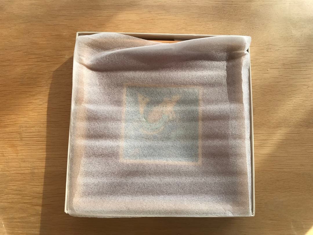 源右衛門　兜　陶板