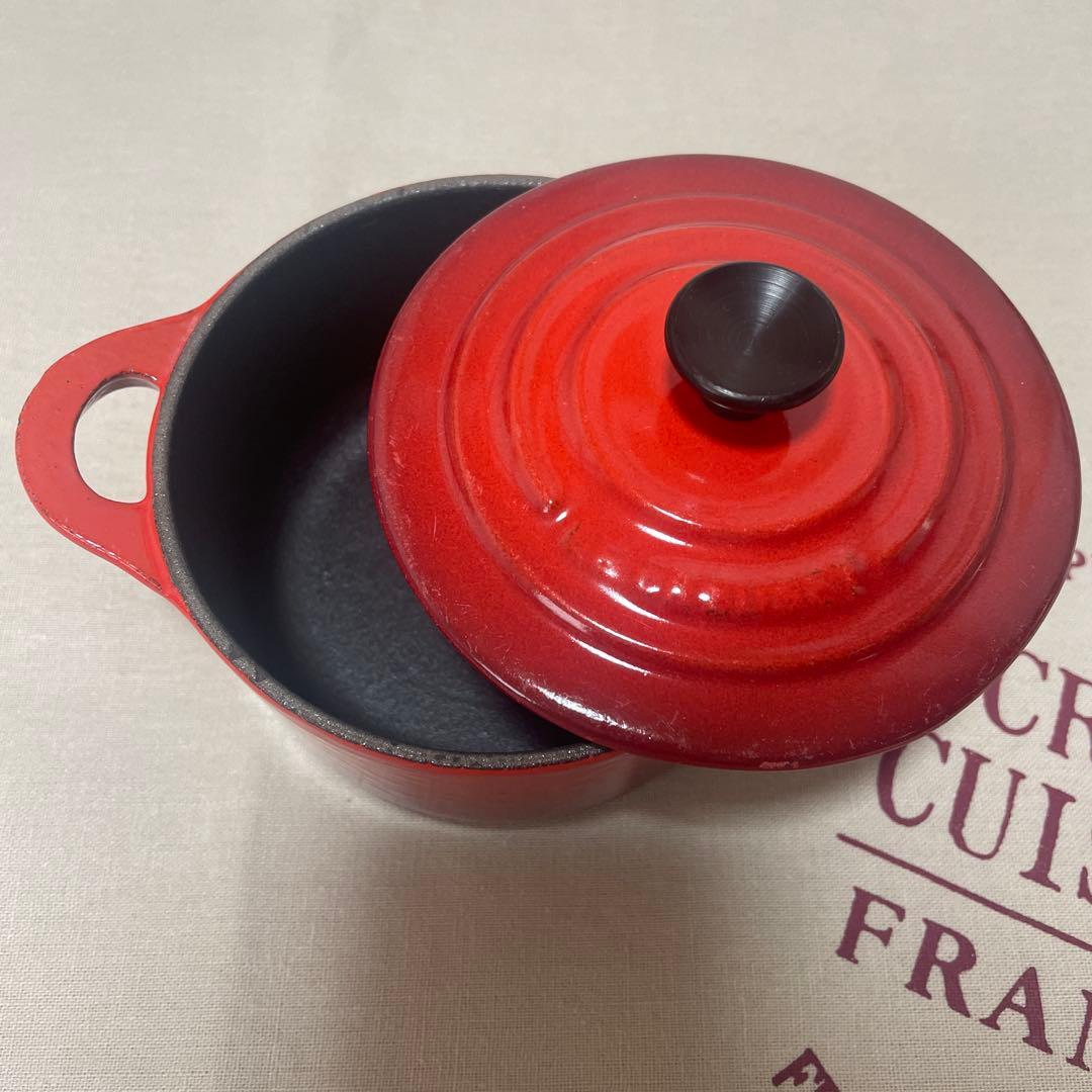 《未使用》赤 LE CREUSET レア物 ルクルーゼ　ミニ・ココット　鋳鉄