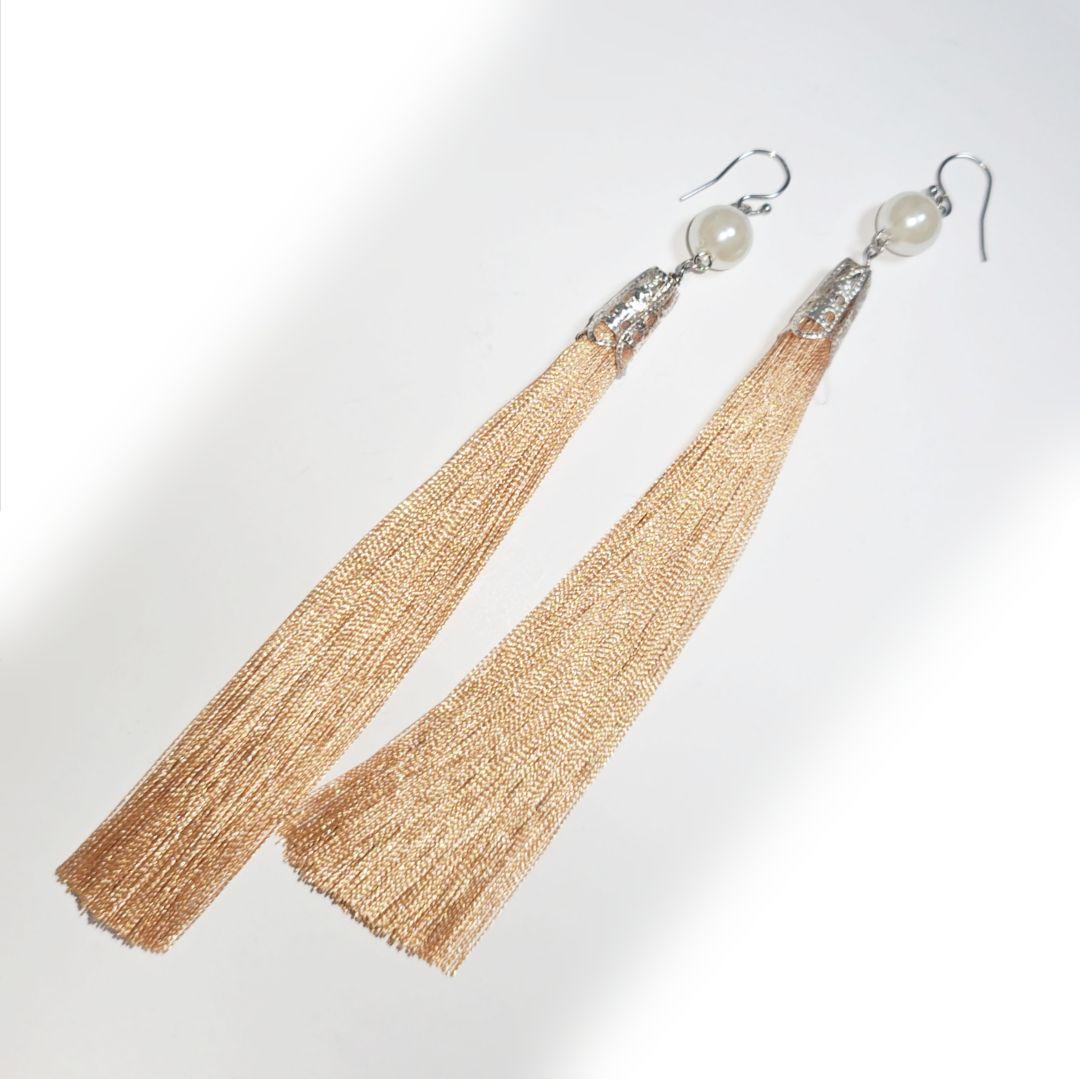 【1281】大きめパールビーズとタッセルのピアス